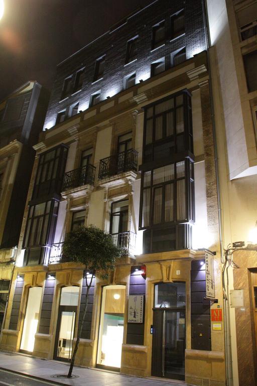 Apartamentos Capua Gijón Buitenkant foto